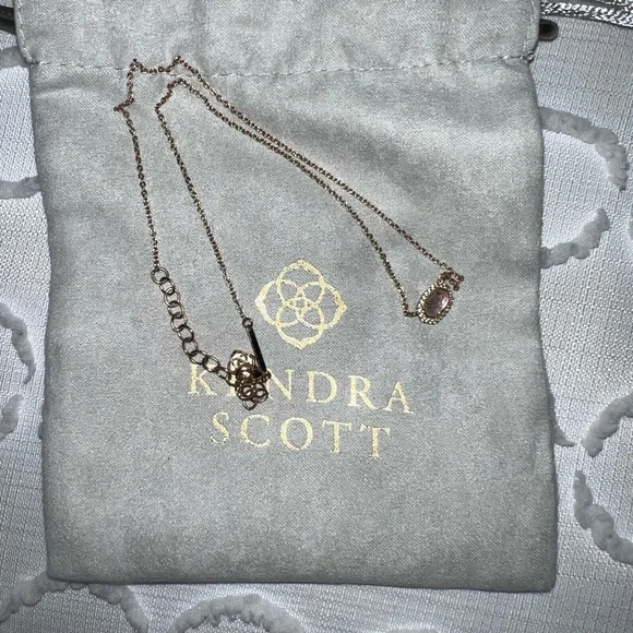 Kendra Scott rose gold and white Grayson necklace - Picture 2 of 2